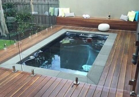 dekorasi kolam renang