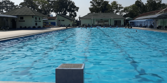 Kolam Renang Tongkeng