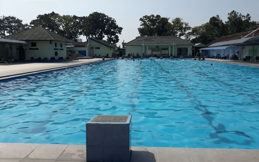 Kolam Renang Tongkeng