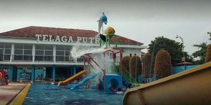 kolam renang telaga putri