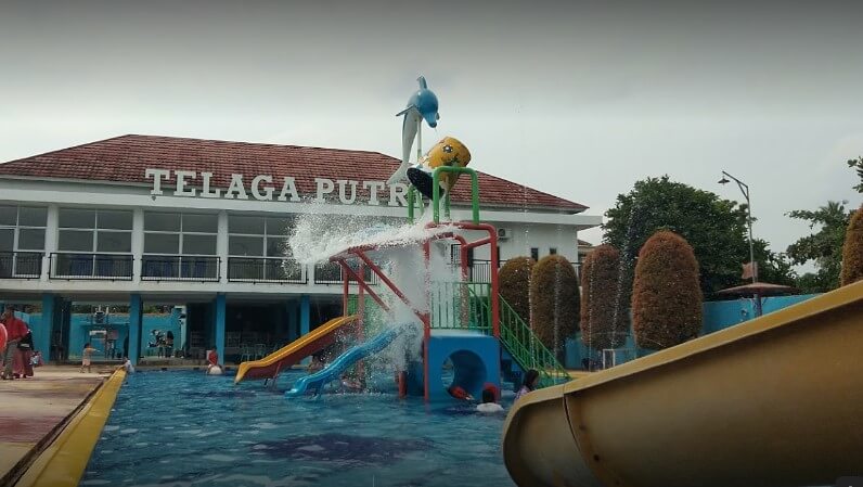 kolam renang telaga putri