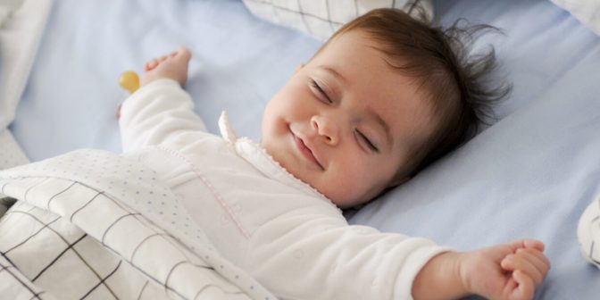 bayi tidur nyenyak