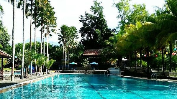 kolam renang Umbul Bening Banyuwangi