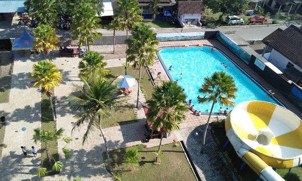 kolam renang Umbul Bening Banyuwangi