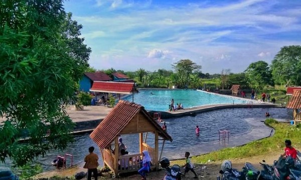 kolam renang umbul pelem