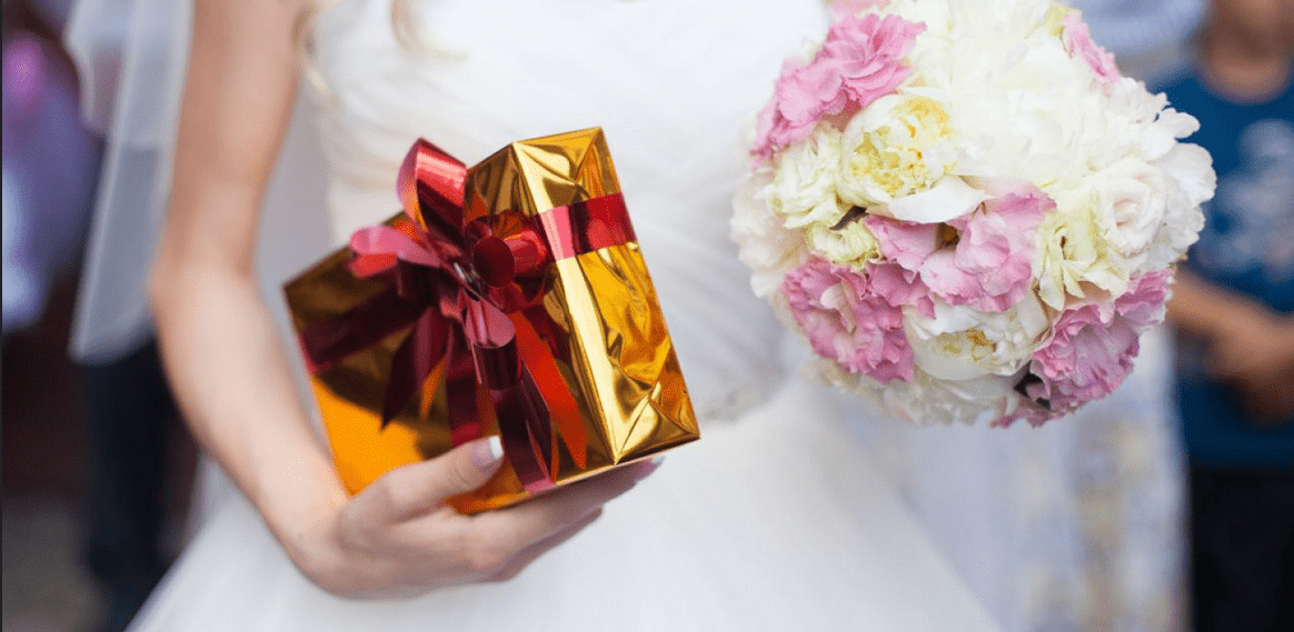 Ide Kado Pernikahan