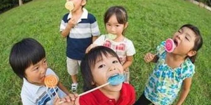 anak suka jajan