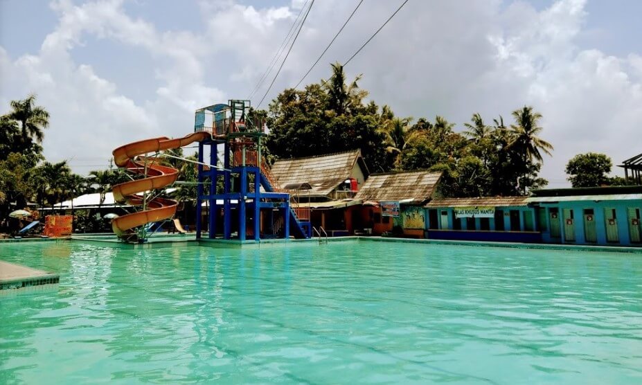 kolam renang di bantul