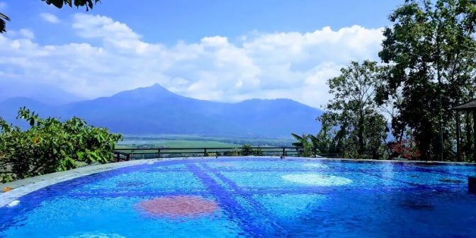 kolam renang eling bening