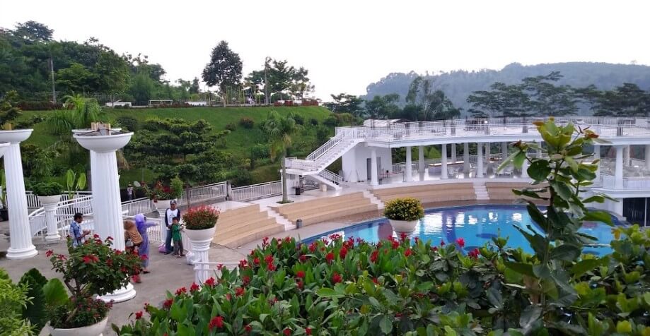 Kolam Renang Eling Bening  Ambarawa