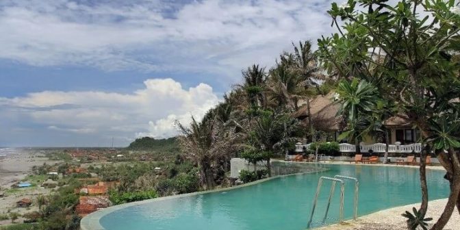 kolam renang infinity