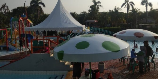 kolam renang palem jakarta