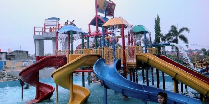 Kolam Renang Palem Jakarta Timur