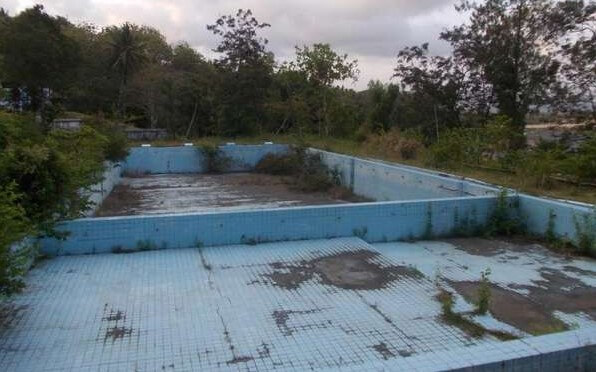 kolam renang tamperan pacitan jawa timur