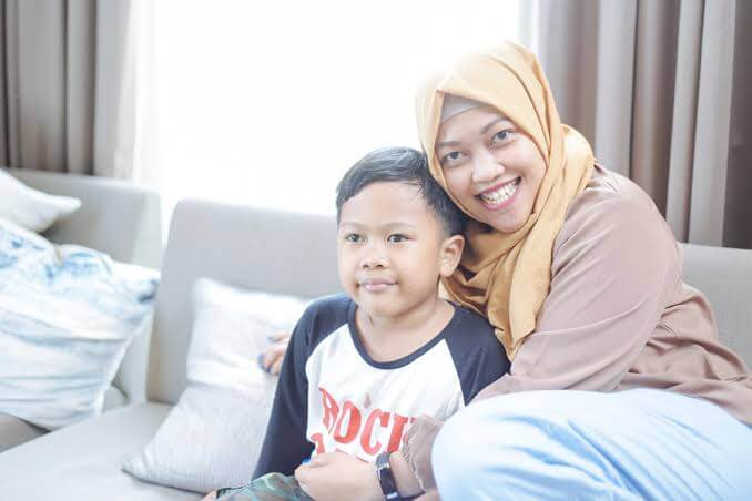 Orang Tua Hebat Anak Hebat via mommiesdaily.com