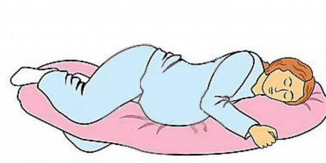 Posisi tidur ibu hamil yang baik
