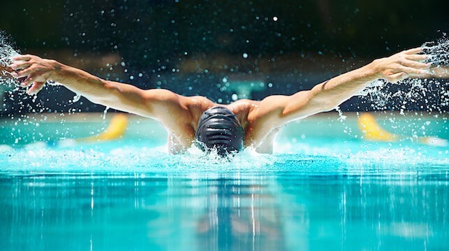 manfaat berenang untuk otot