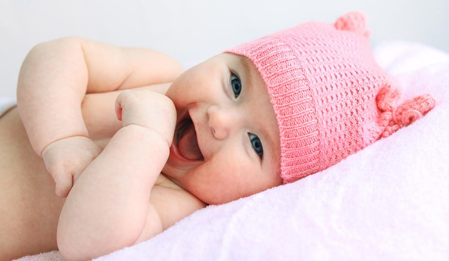 tahap-tahap tumbuh kembang bayi