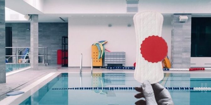 berenang saat datang bulan
