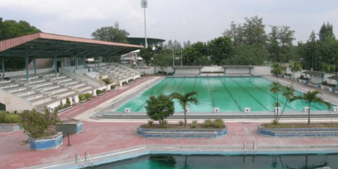Kolam Renang Manahan