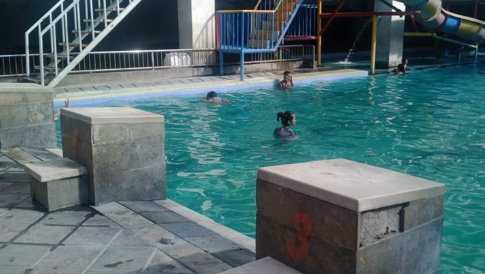 les renang anak di denpasar.jpg mangsutar.jpg