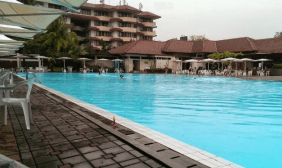 kolam renang citos jakarta selatan