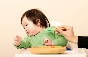 agar bayi lahap makan