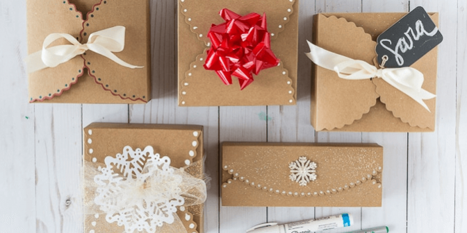 cara membungkus kado