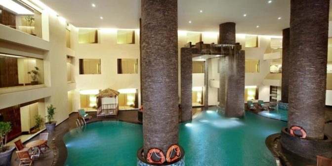 hotel dengan kolam renang di Samarinda.jpg1.jpg