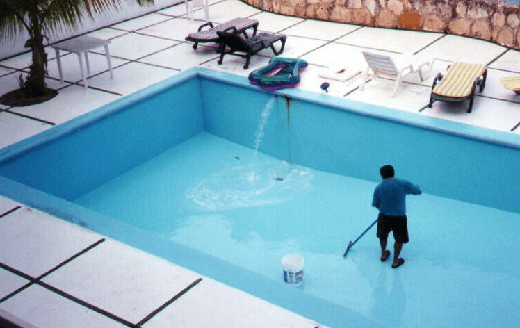 Perawatan Kolam Renang Pribadi