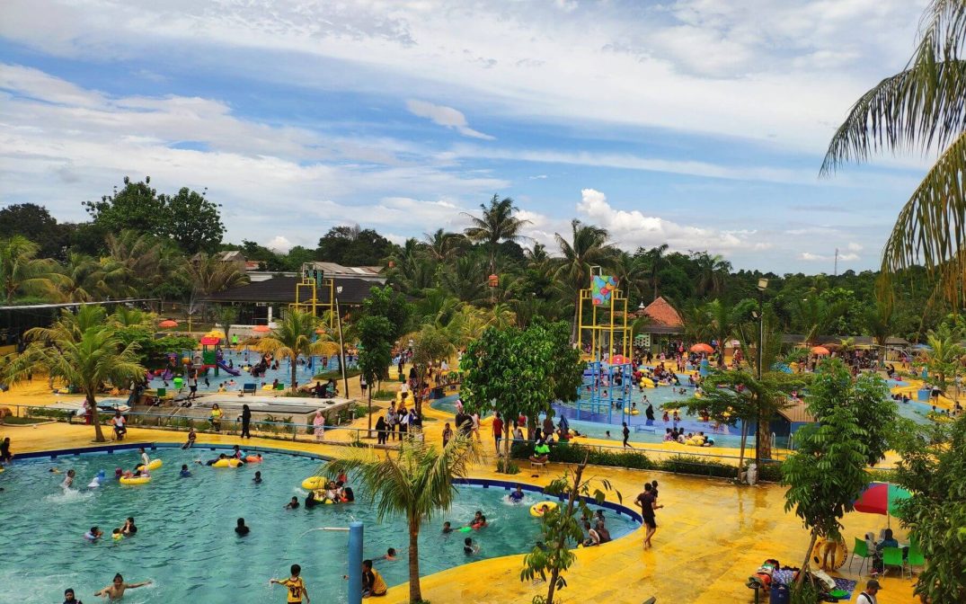 Kolam Renang Putri Duyung via travelspromo.com