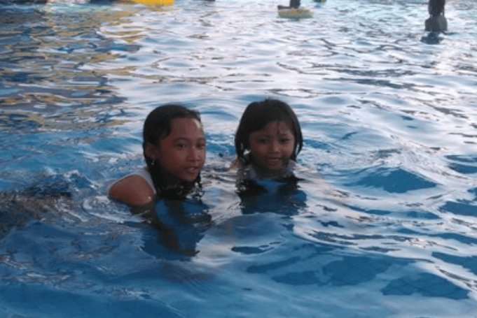 kolam renang di Lamongan