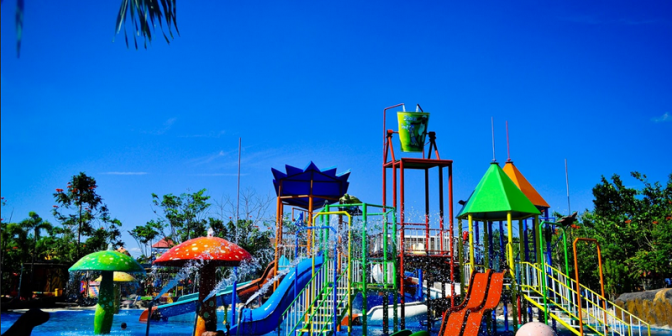 kolam renang di Rembang