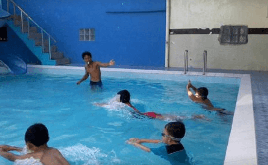 kolam renang di Jombang