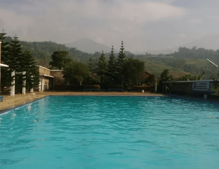 Kolam Renang di Padalarang