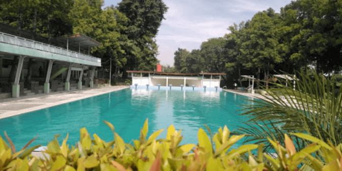 kolam renang di bojonegoro