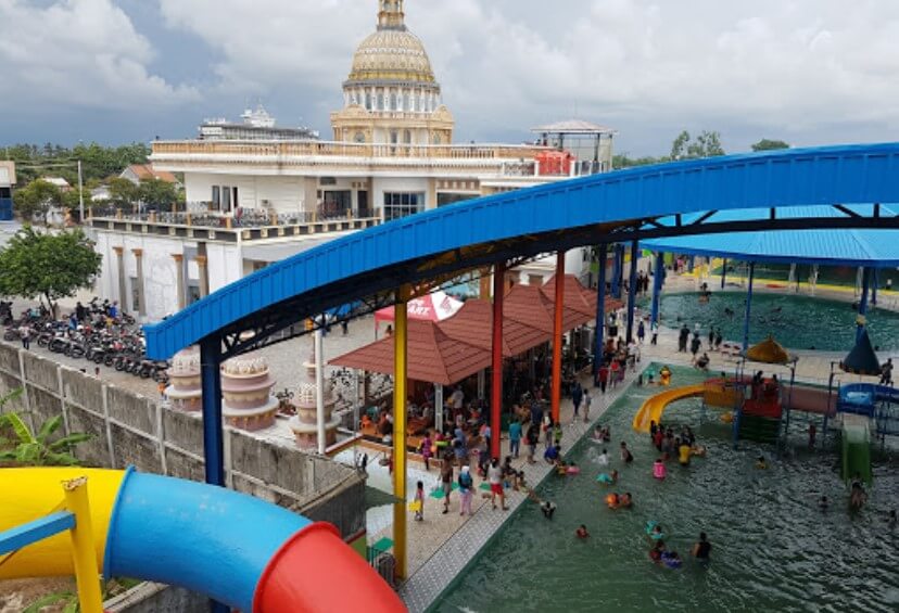 kolam renang di cilacap