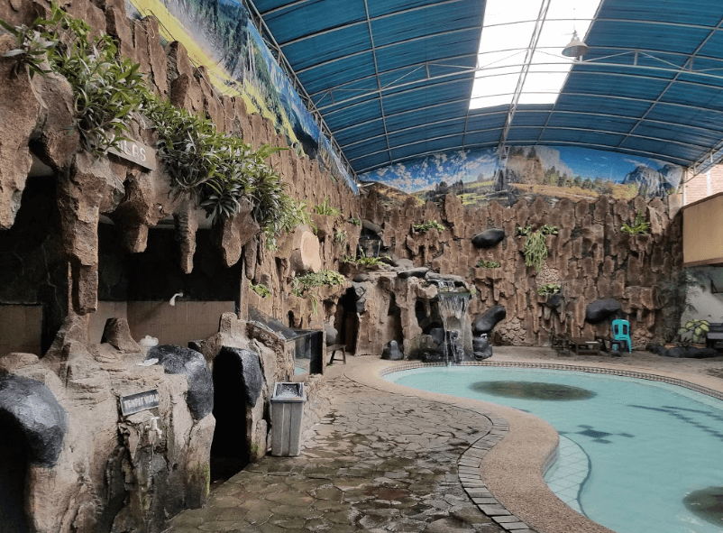 Kolam Renang di Padalarang