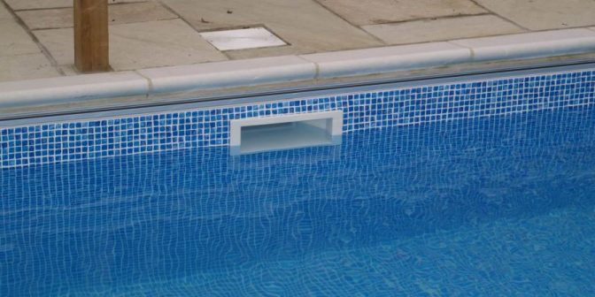 Skimmer Box Kolam Renang via arkatamapool.com
