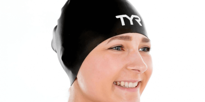 topi renang tyr