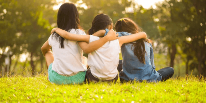 Mengajarkan Anak Berteman 