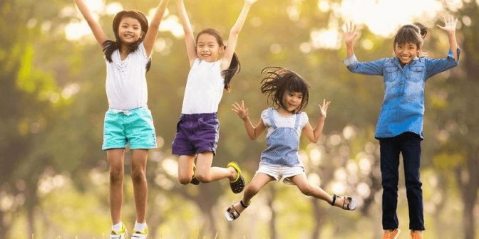 Mengajarkan Anak Berteman 