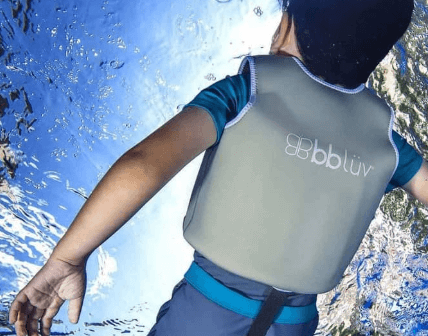 kolam renang santorini