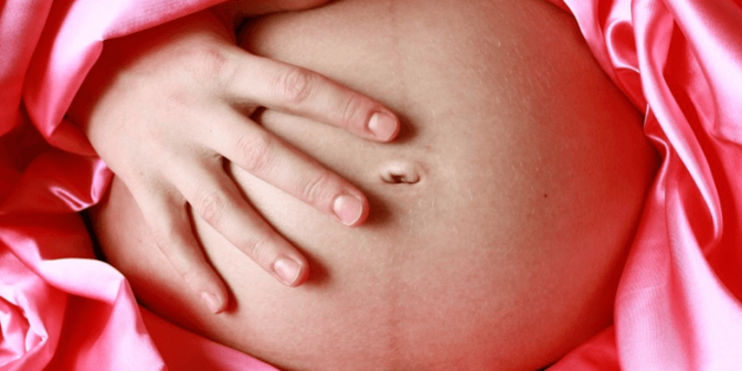cegah stretch mark saat hamil