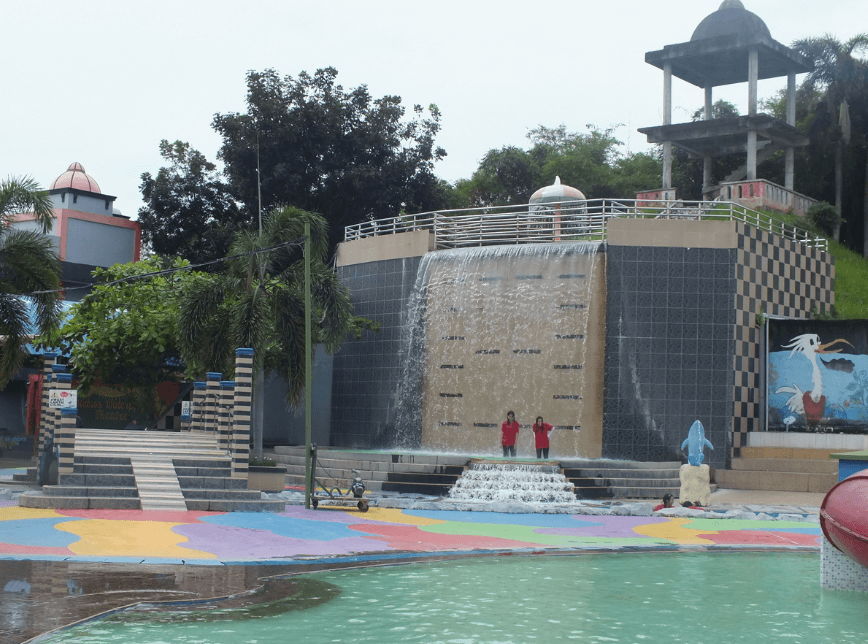 Kolam Renang Hairos Medan