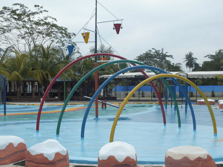 Kolam Renang Hairos Medan