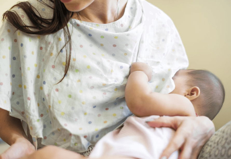 Menyusui Bayi Baru Lahir