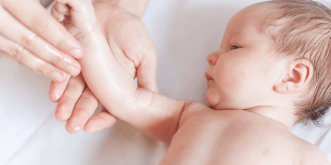 Perawatan Kulit Bayi Sensitif