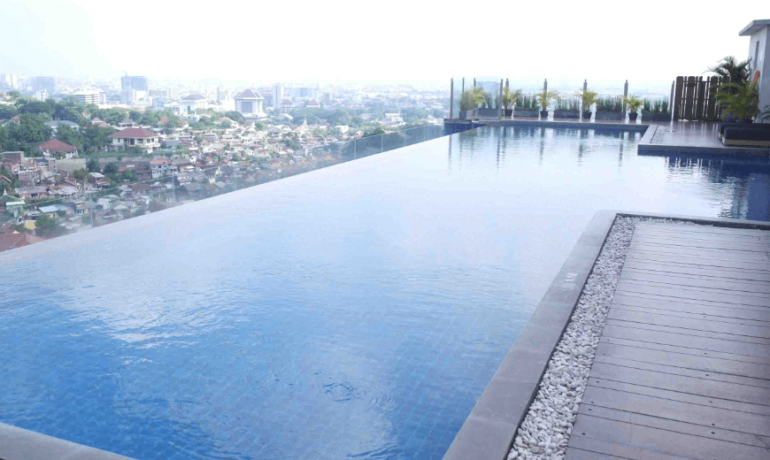 kolam renang tertinggi di semarang