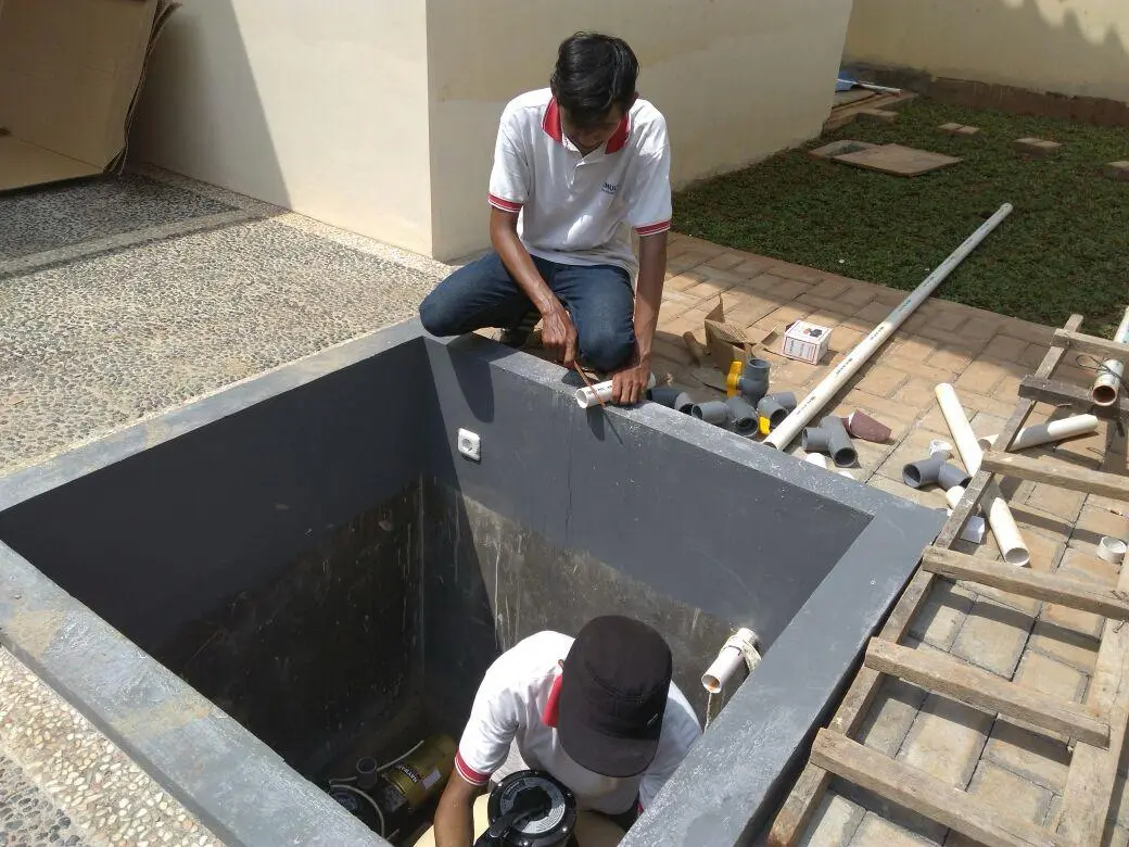 Balancing tank kolam renang